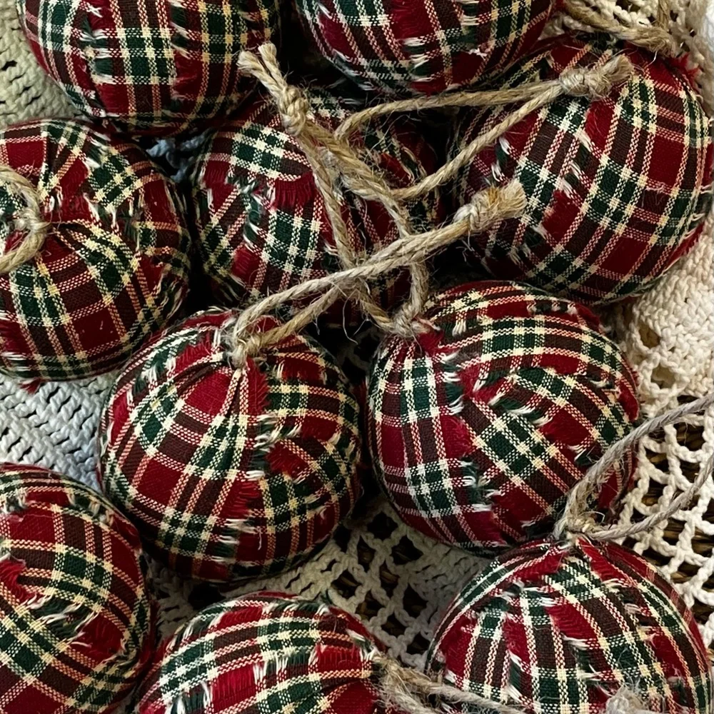 10 Primitive red green plaid Fabric RAG BALLS Christmas Ornaments farmhouse